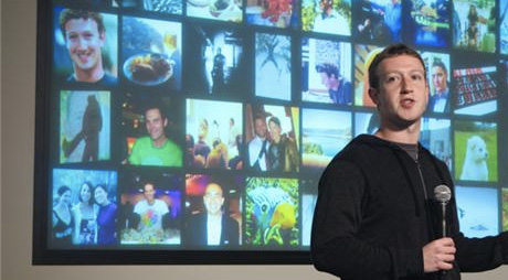 Mark Zuckerberg conferenza stampa Facebook